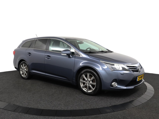 Toyota Avensis Wagon - 1.8 VVTi Dynamic Business