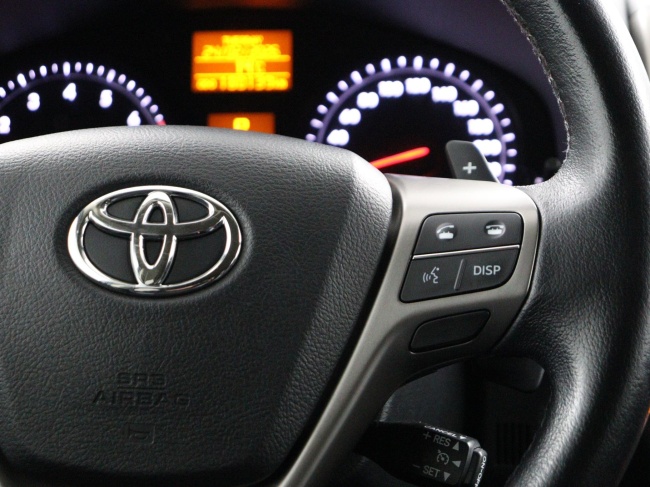 Toyota Avensis Wagon - 1.8 VVTi Dynamic Business