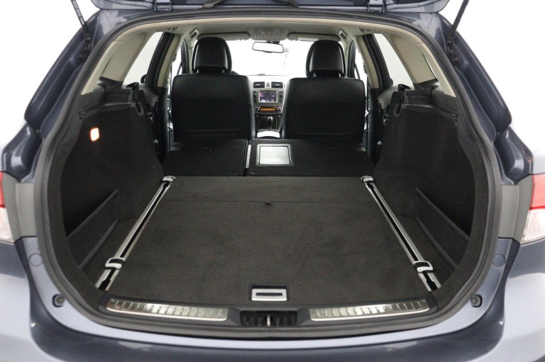 Toyota Avensis Wagon - 1.8 VVTi Dynamic Business 26