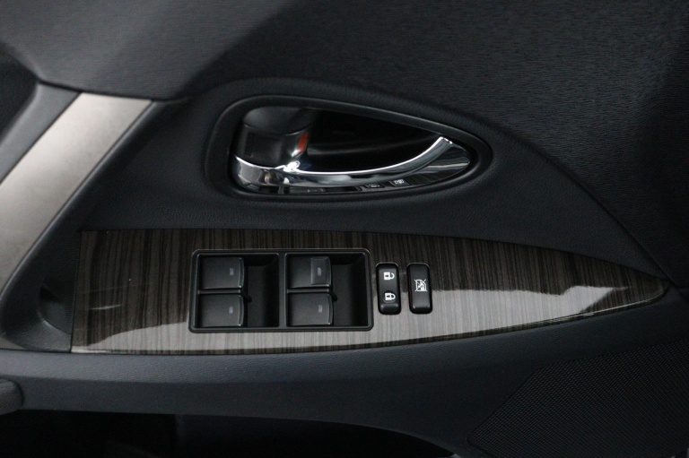 Toyota Avensis Wagon - 1.8 VVTi Dynamic Business 29