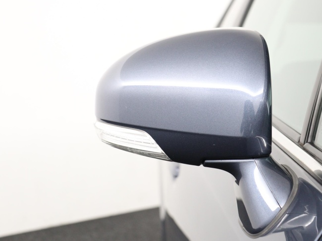 Toyota Avensis Wagon - 1.8 VVTi Dynamic Business