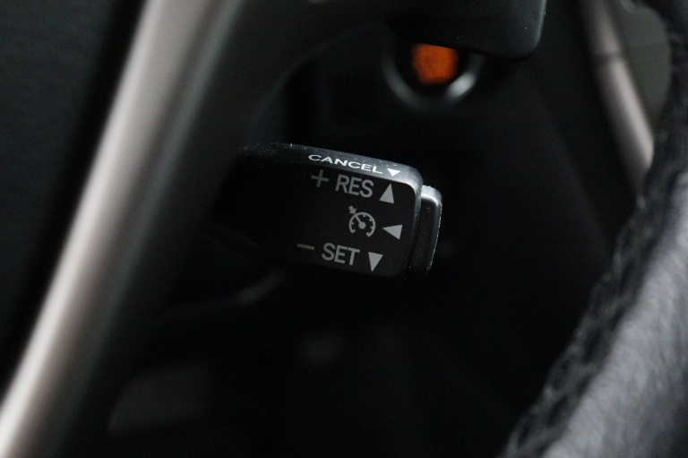 Toyota Avensis Wagon - 1.8 VVTi Dynamic Business 39