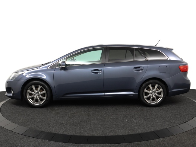 Toyota Avensis Wagon - 1.8 VVTi Dynamic Business