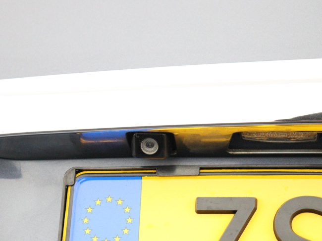 Toyota Avensis Wagon - 1.8 VVTi Dynamic Business