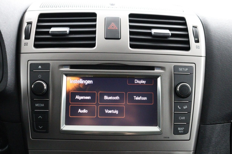 Toyota Avensis Wagon - 1.8 VVTi Dynamic Business 43