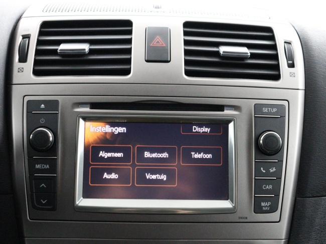 Toyota Avensis Wagon - 1.8 VVTi Dynamic Business