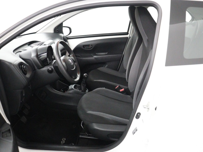 Toyota Aygo - 1.0 VVT-i x-now