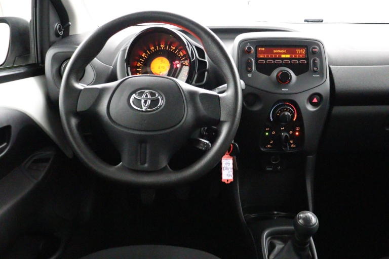 Toyota Aygo - 1.0 VVT-i x-now 18