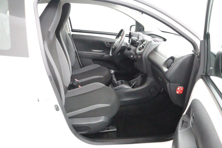 Toyota Aygo - 1.0 VVT-i x-now 19