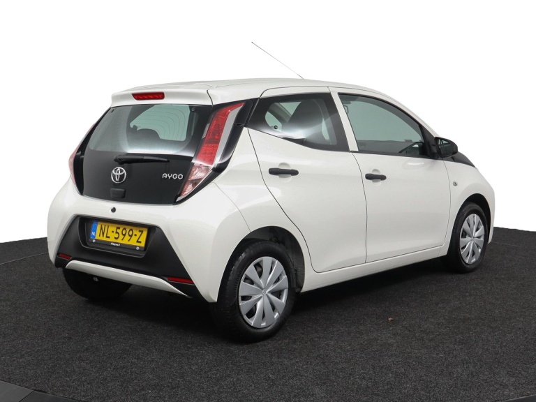 Toyota Aygo - 1.0 VVT-i x-now 2