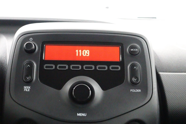 Toyota Aygo - 1.0 VVT-i x-now 33