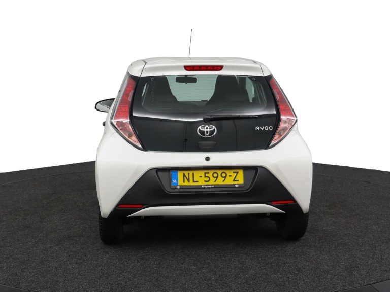 Toyota Aygo - 1.0 VVT-i x-now 36