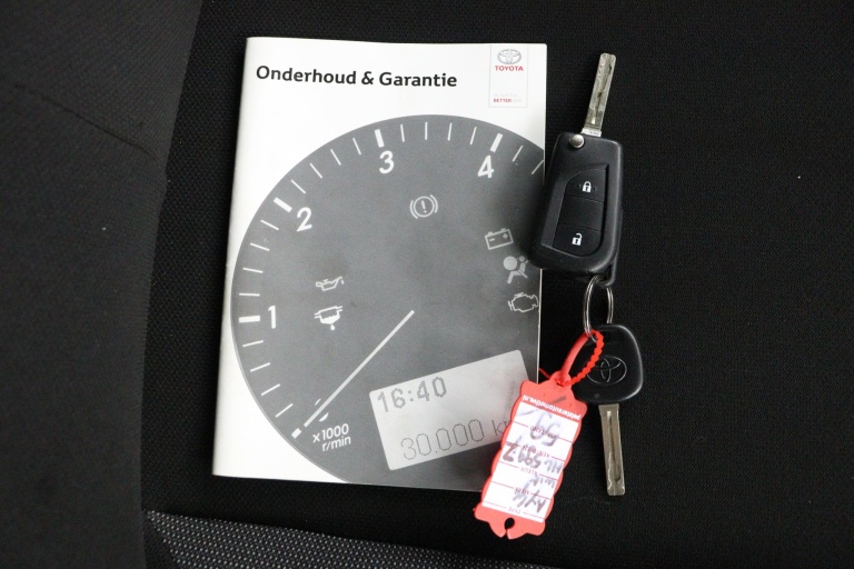 Toyota Aygo - 1.0 VVT-i x-now 9