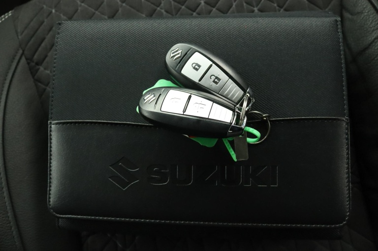 Suzuki Vitara - 1.4 Boosterjet Style Smart Hybrid 11