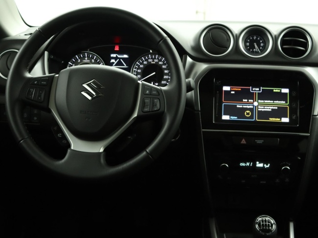 Suzuki Vitara - 1.4 Boosterjet Style Smart Hybrid