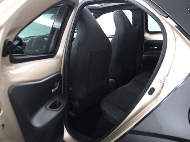 Toyota Aygo X - 1.0 VVT-i S-CVT Premium