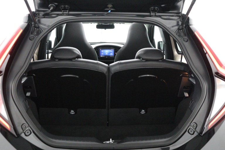 Toyota Aygo X - 1.0 VVT-i S-CVT Premium 24