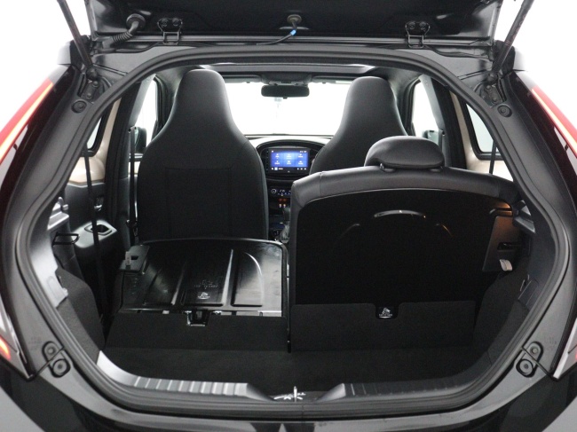 Toyota Aygo X - 1.0 VVT-i S-CVT Premium