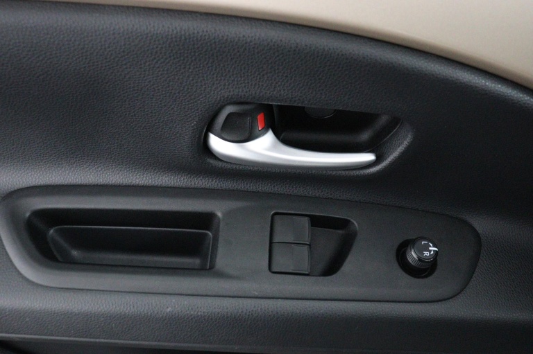 Toyota Aygo X - 1.0 VVT-i S-CVT Premium 29