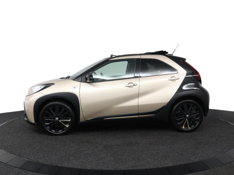 Toyota Aygo X - 1.0 VVT-i S-CVT Premium 3