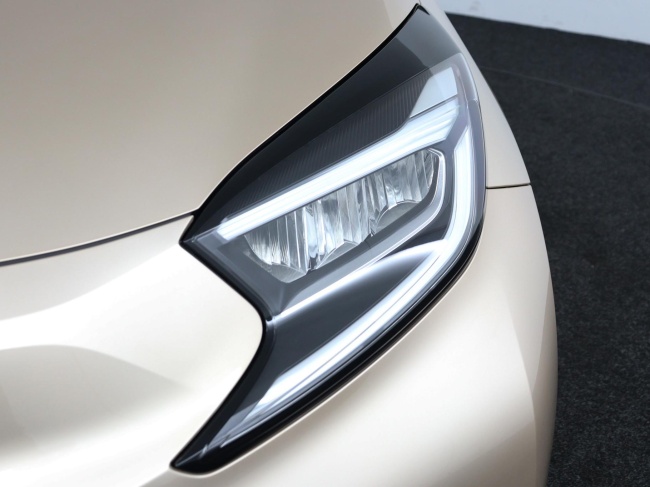 Toyota Aygo X - 1.0 VVT-i S-CVT Premium