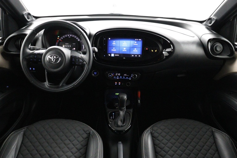 Toyota Aygo X - 1.0 VVT-i S-CVT Premium 4