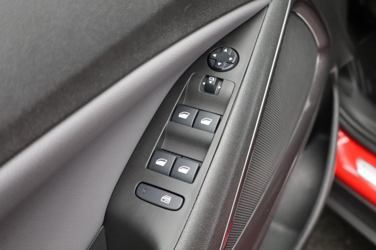 Opel Crossland X - 1.2 Turbo Innovation 26