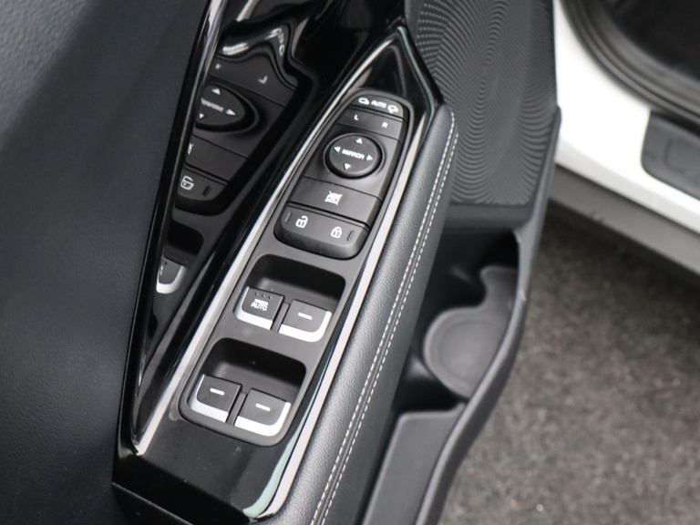 Kia Niro - 1.6 GDi Hybrid DynamicLine 27