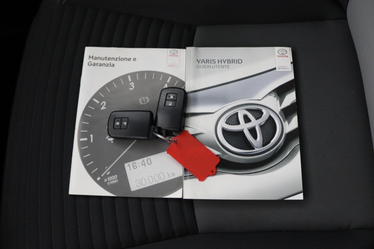 Toyota Yaris - 1.5 Hybrid Aspiration 11