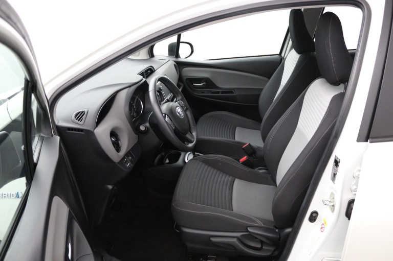 Toyota Yaris - 1.5 Hybrid Aspiration 17