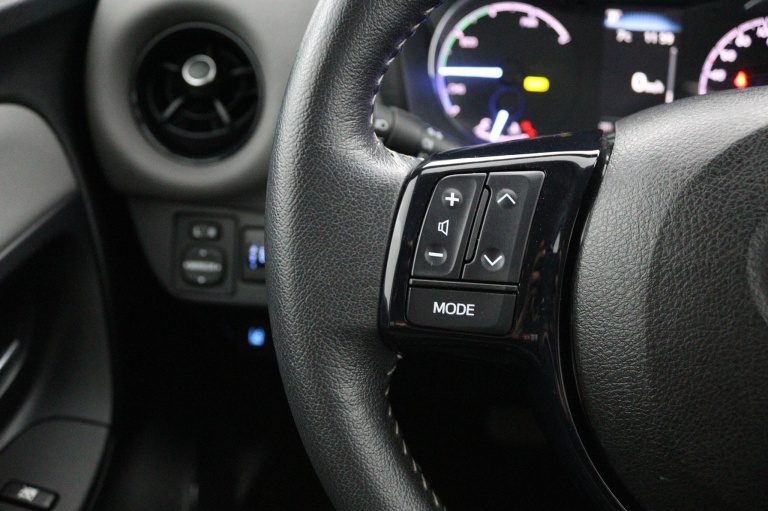 Toyota Yaris - 1.5 Hybrid Aspiration 19