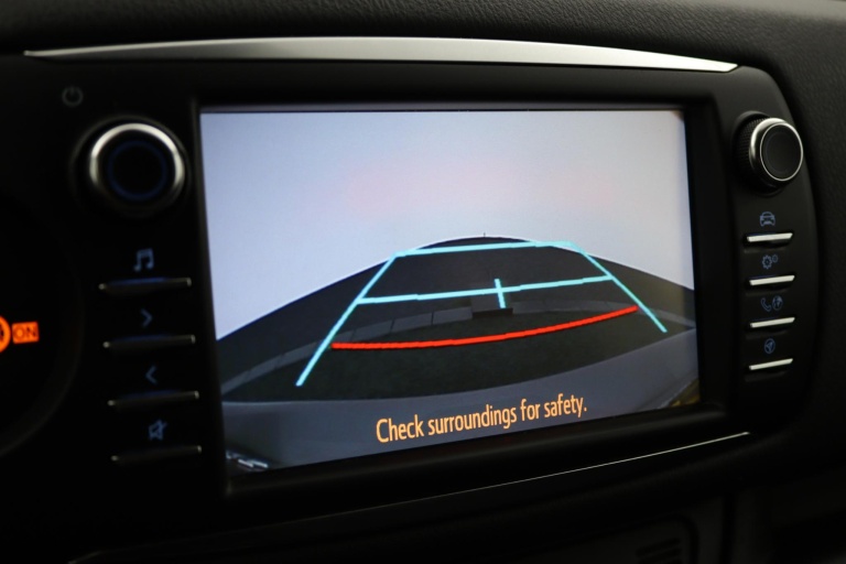 Toyota Yaris - 1.5 Hybrid 9