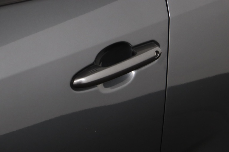 Toyota RAV4 - 2.5 Plug-in Hybrid AWD Bi-Tone Plus 38