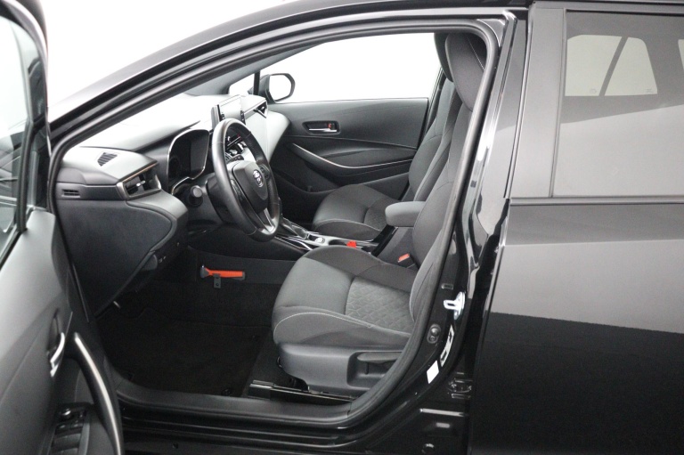 Toyota Corolla Touring Sports - 1.8 Hybrid First Edition 17