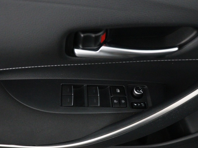 Toyota Corolla Touring Sports - 1.8 Hybrid First Edition