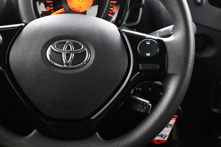 Toyota Aygo - 1.0 VVT-i x-fun 19