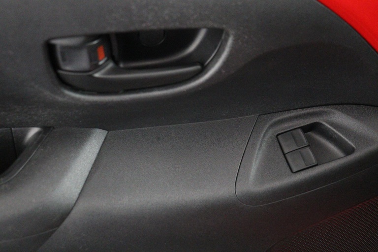 Toyota Aygo - 1.0 VVT-i x-fun 26