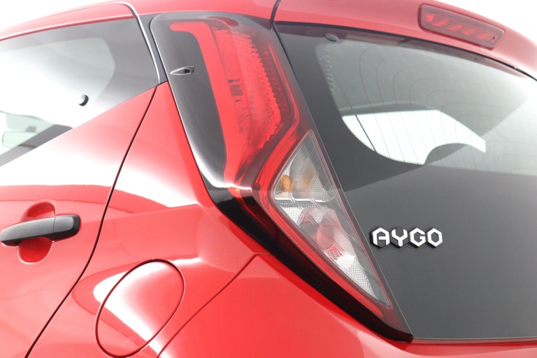 Toyota Aygo - 1.0 VVT-i x-fun 33