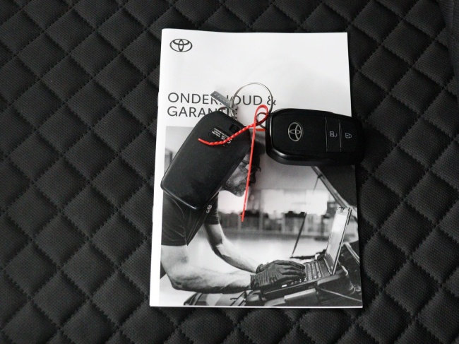 Toyota Aygo X - 1.0 VVT-i S-CVT Premium