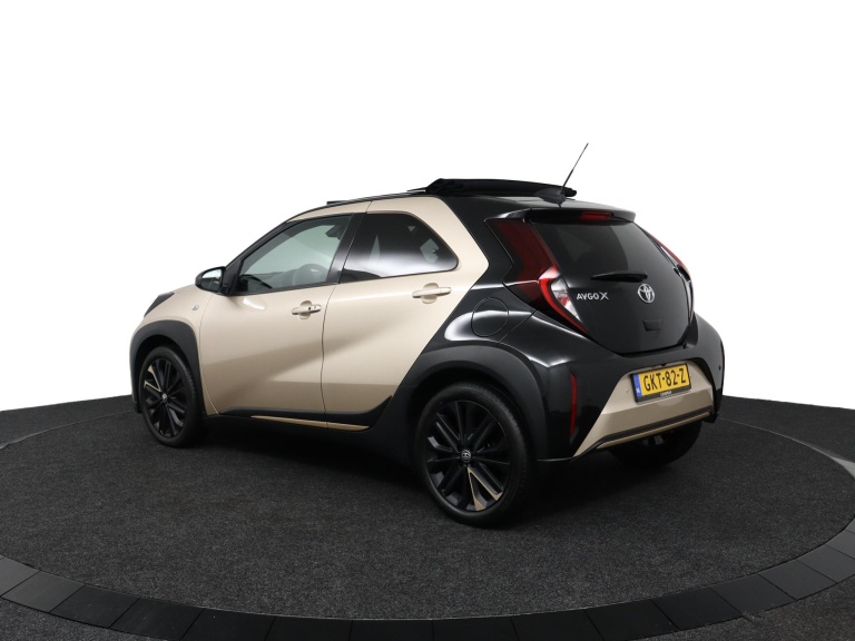 Toyota Aygo X - 1.0 VVT-i S-CVT Premium 12