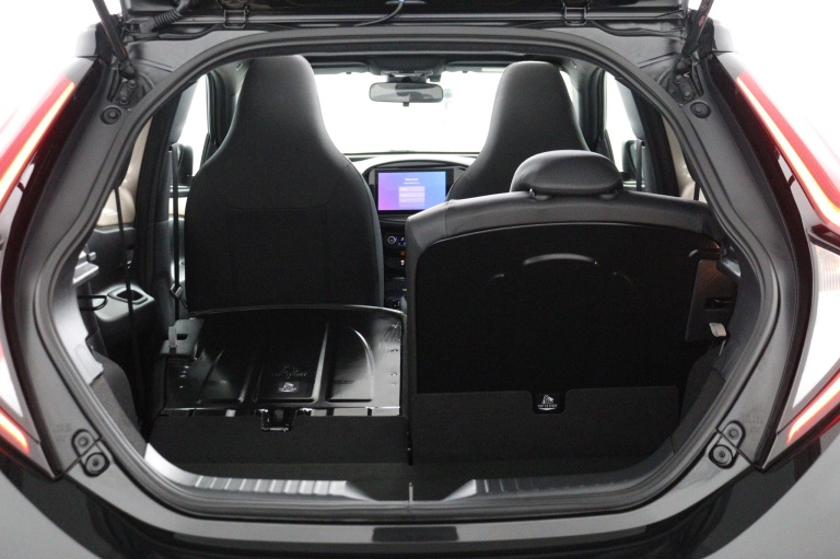 Toyota Aygo X - 1.0 VVT-i S-CVT Premium 25