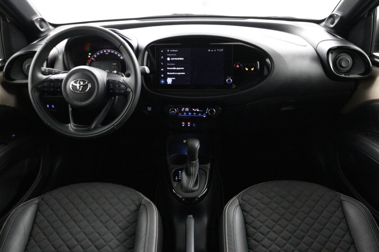 Toyota Aygo X - 1.0 VVT-i S-CVT Premium 4
