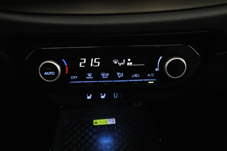 Toyota Aygo X - 1.0 VVT-i S-CVT Premium 7