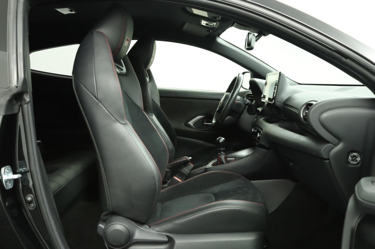 Toyota Yaris - 1.6 GR Premium 21