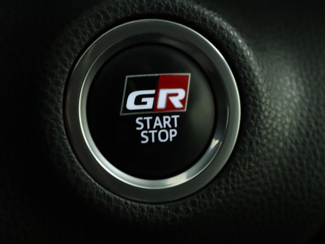 Toyota Yaris - 1.6 GR Premium