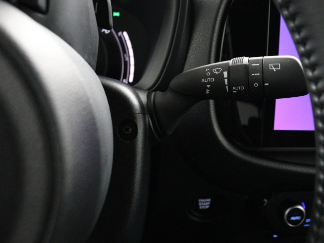 Toyota Aygo X - 1.0 VVT-i S-CVT Premium