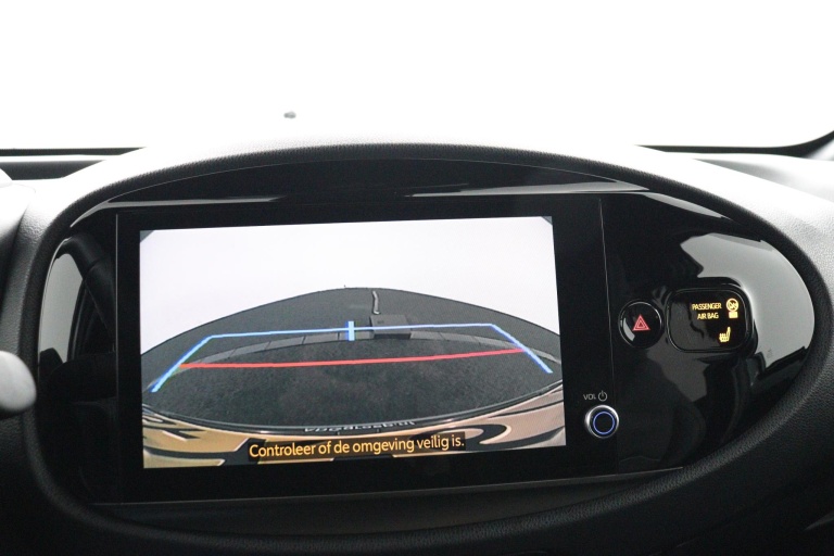 Toyota Aygo X - 1.0 VVT-i S-CVT Premium 8