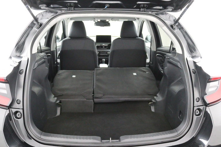 Toyota Yaris - 1.5 Hybrid 115 Dynamic 29