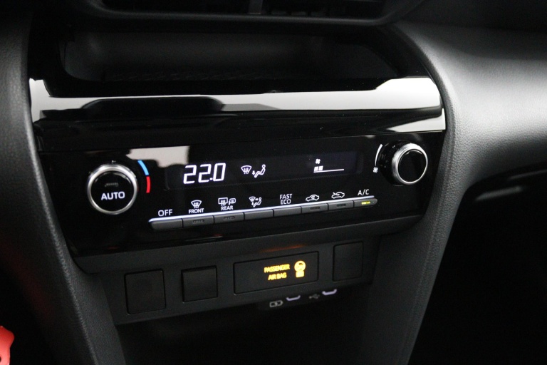 Toyota Yaris Cross - 1.5 Hybrid 115 7