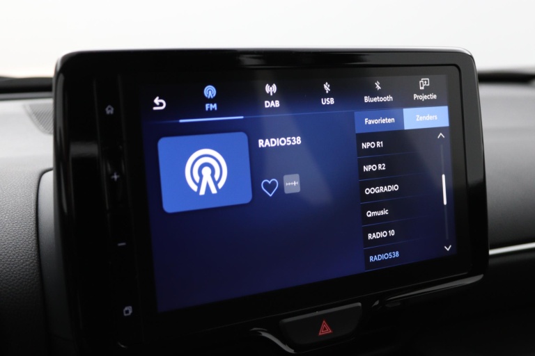 Toyota Yaris Cross - 1.5 Hybrid 115 8